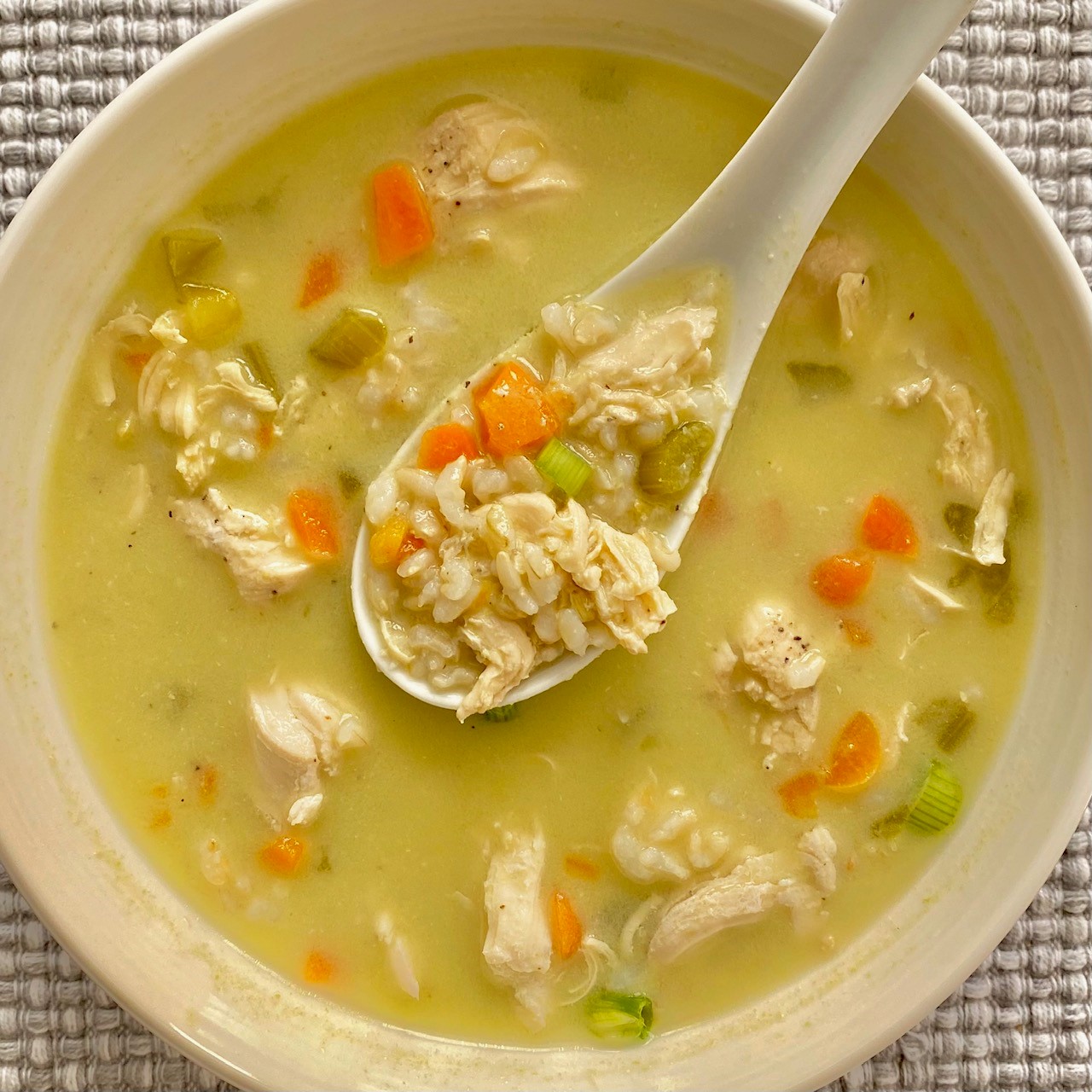 https://www.modus-energy.com/wp-content/uploads/2021/02/Greek-Lemon-Chicken-Soup2.jpg